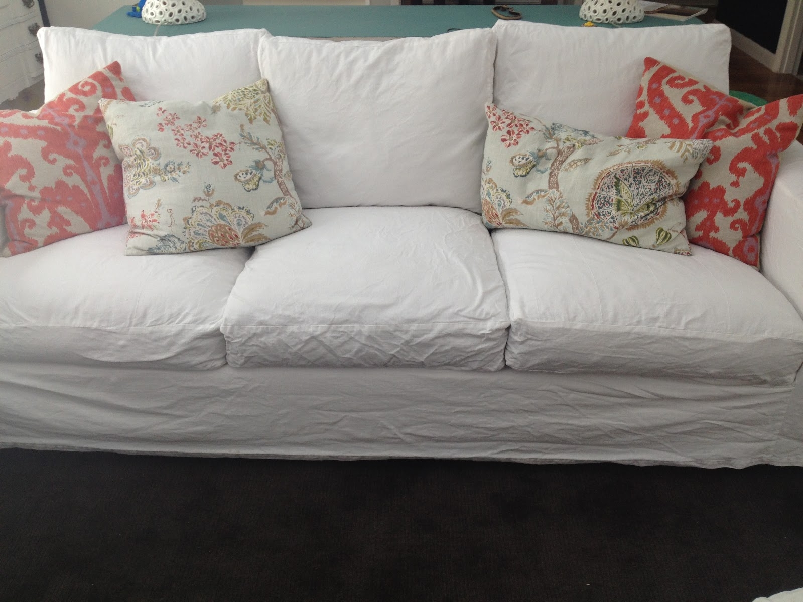 GORGEOUS SHINY THINGS Real Life White Slipcovers keeping It Clean GORGEOUS SHINY THINGS Real Life White Slipcovers keeping It Clean